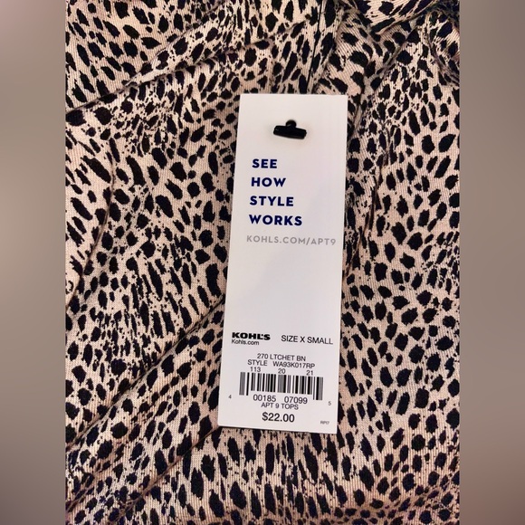 NWT APT 9 High Neck Cheetah Top - Picture 7 of 8
